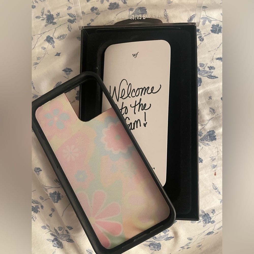Wildflower iphone 12 case - Picture 3 of 3